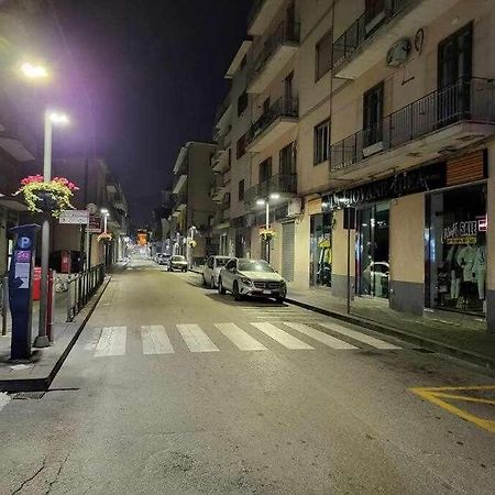 Newlife 815 Holiday Home Black Mercato San Severino Bagian luar foto
